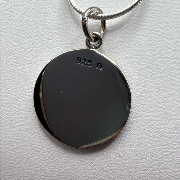 Sterling My Kids have Paws Necklace - Picture 15 of 16